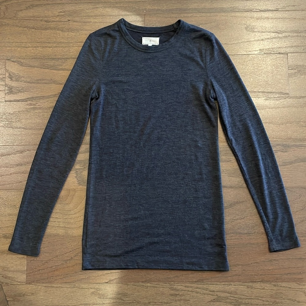 Lou and Grey Grey Long Sleeve Crewneck Tee - Size XS
